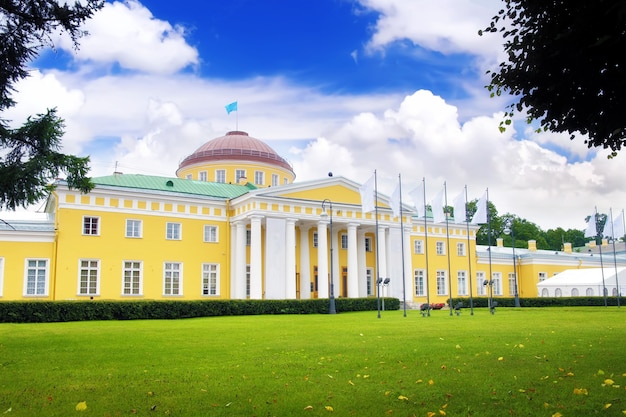 Pałac Potiomkinowski W Sankt Petersburgu. Rosja