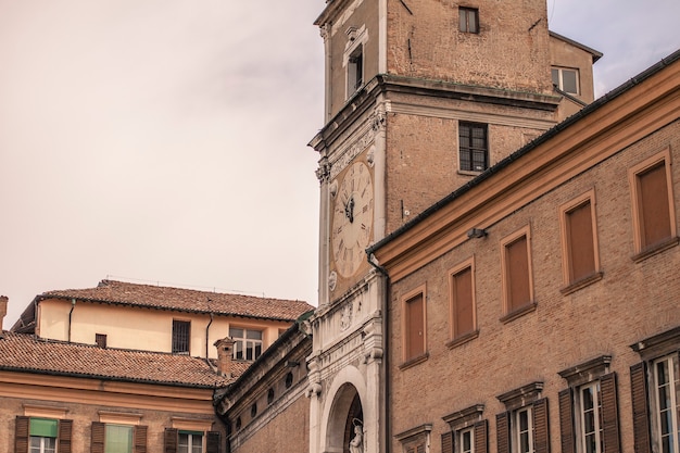 Palazzo comunale w Modenie, Włochy w języku angielskim Budynek ratusza