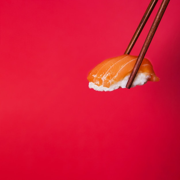 Zdjęcie pałeczki z sushi