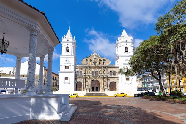 Panama Historyczne centrum Panamy Casco Viejo Metropolitalna bazylika katedralna Santa Maria