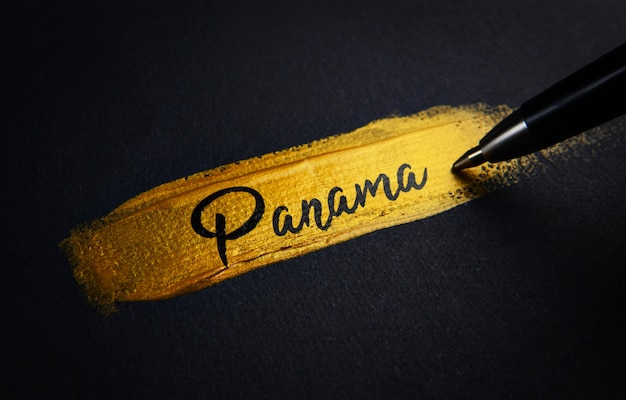 Panamski Tekst Pisma Ręcznego Na Złotym Pędzlem