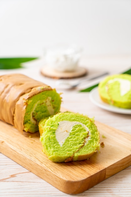 Pandan Roll Cake