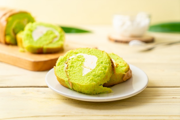 Zdjęcie pandan roll cake