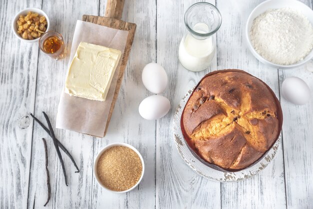 Panettone Ze Składnikami