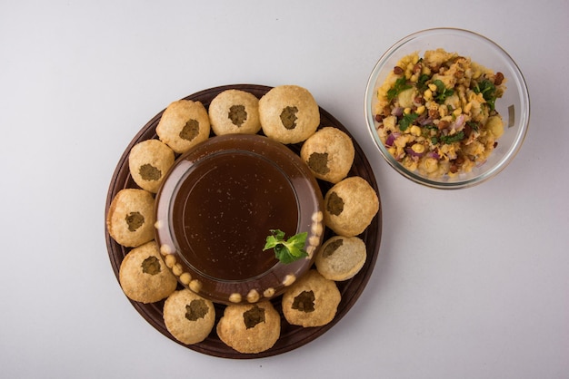 Panipuri lub fuchka lub gupchup lub golgappa lub Pani ke Patake to rodzaj przekąski wywodzącej się z subkontynentu indyjskiego