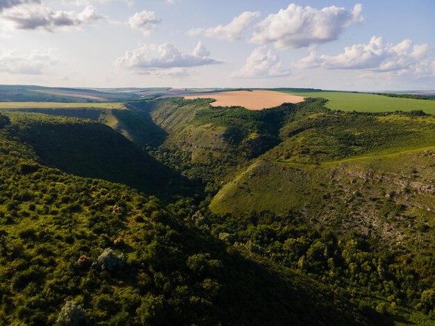 Panorama gór z lotu ptaka