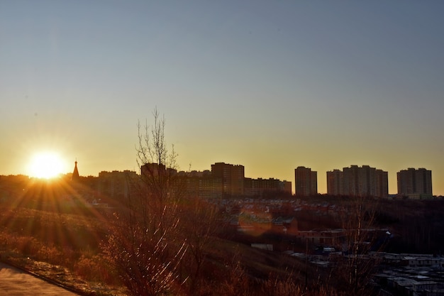 Panorama miasta Niżny Nowogród o świcie