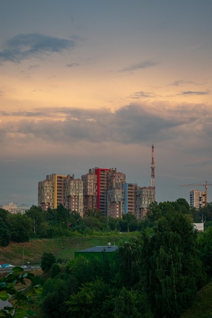 Panorama Niżnego Nowogrodu o zachodzie słońca