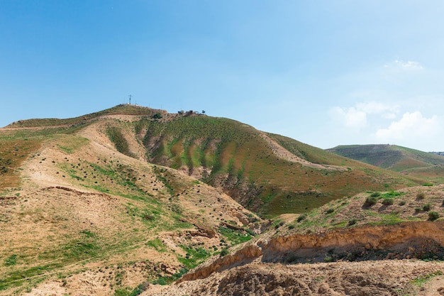 Panorama pustyni judzkiej wiosną w Izraelu