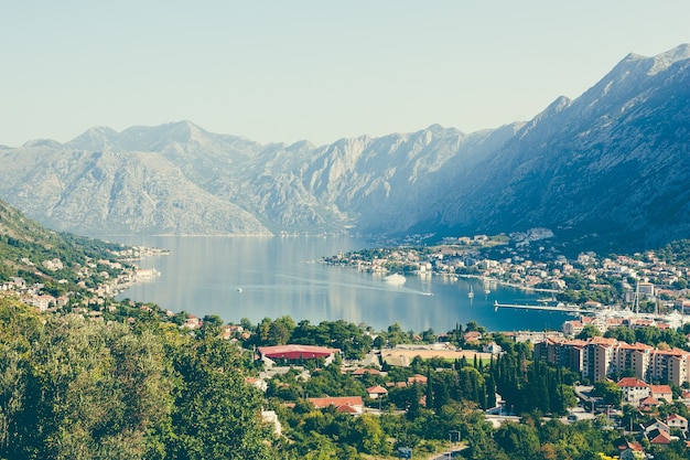 Panorama zatoki Boka Kotorska z góry