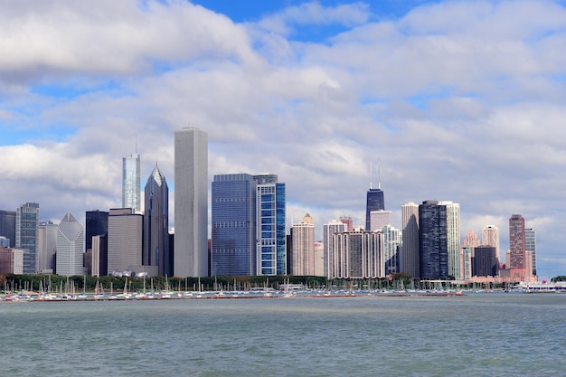 Panoramę Chicago nad jeziorem Michigan