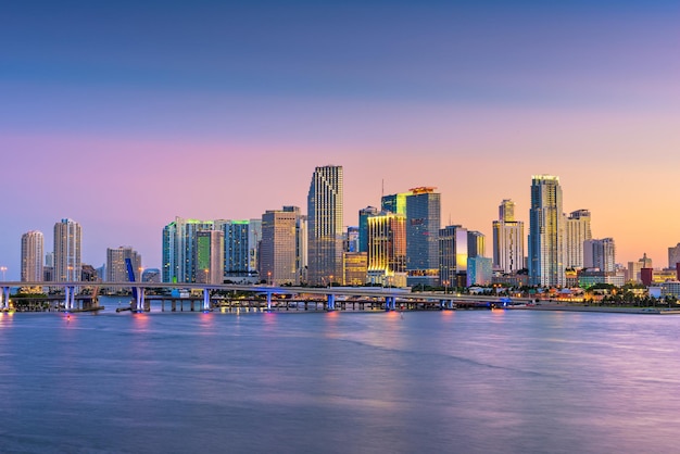 Panoramę Miami Florida Usa Nad Zatoką Bisayne