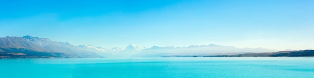 Panoramiczny w Lake Pukaki i Mt. Gotuj jako tło, Południowa Wyspa Nowa Zelandia