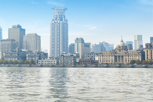 Panoramiczny widok bund miasto w Huangpu okręgu, Szanghaj