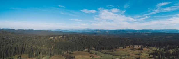 Zdjęcie panoramiczny widok krajobrazu na tle nieba