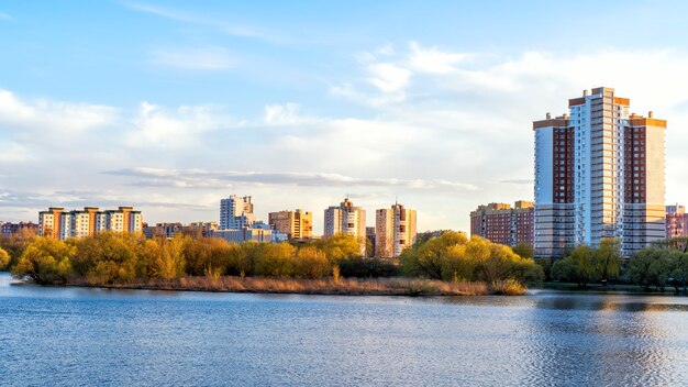 Panoramiczny widok na dzielnicę Minskaja.