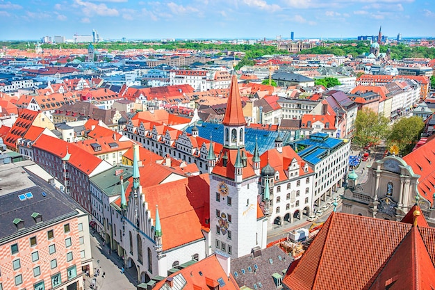 Panoramiczny widok na Marienplatz w Murich, Niemcy