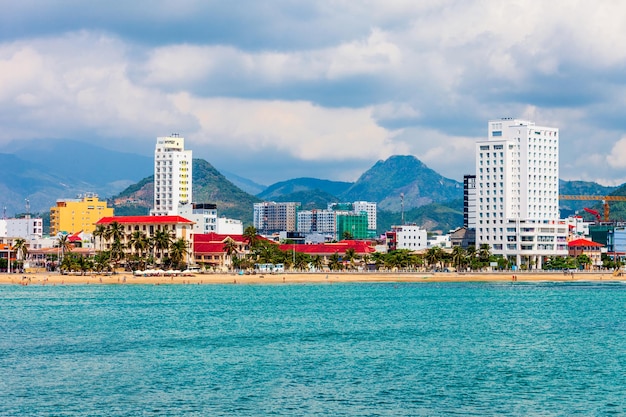 Panoramiczny widok na miasto Nha Trang