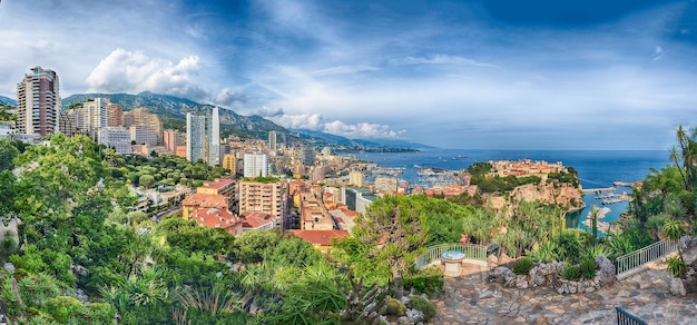 Panoramiczny widok na Monte Carlo Monaco City i Fontvieille Monaco