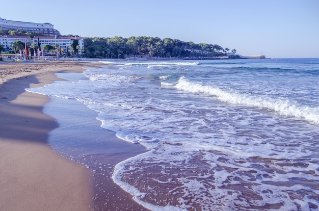 Zdjęcie panoramiczny widok na plażę