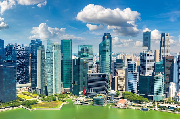 Panoramiczny widok Singapuru z lotu ptaka