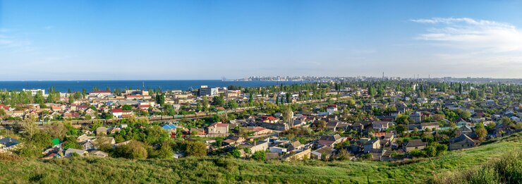 Zdjęcie panoramiczny widok z góry dzielnicy przemysłowej odessy na ukrainie