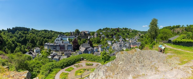 Panoramiczny widok z Kierberga Monschau