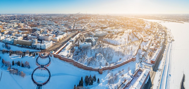Panoramiczny widok z lotu ptaka na Niżny Nowogród w Rosji