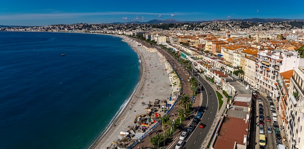 Panoramiczny Widok Z Lotu Ptaka Na Plaże W Nicei We Francji