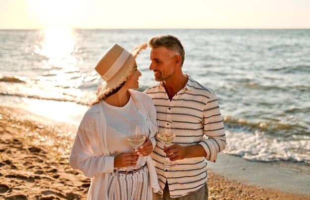 Zdjęcie para na plaży