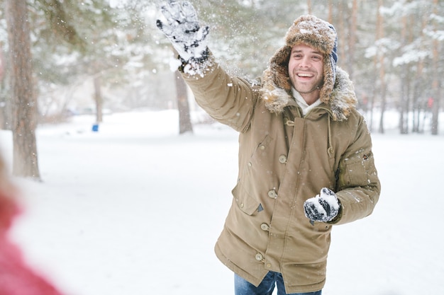 Para W Snowball Fight W Lesie