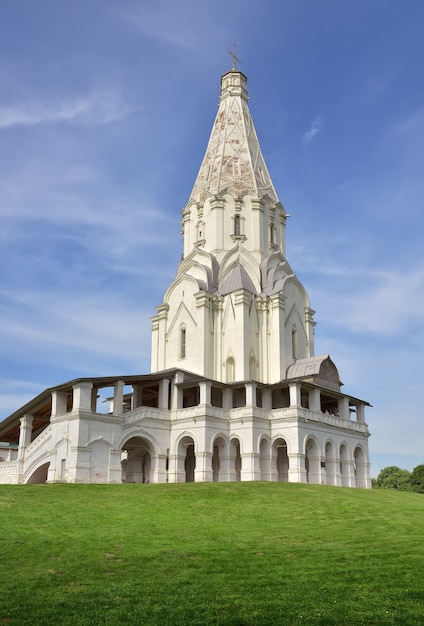 park kołomenskoje kościół wniebowstąpienia na listę unesco pomnik rosyjska kamienna architektura z xvi w.