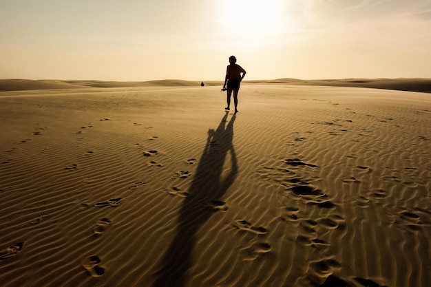 Park narodowy Lencois Maranhenses Brazylia Wydmy i laguny na zachodzie słońca