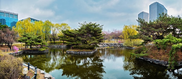 Park Yeouido w Seulu w Korei