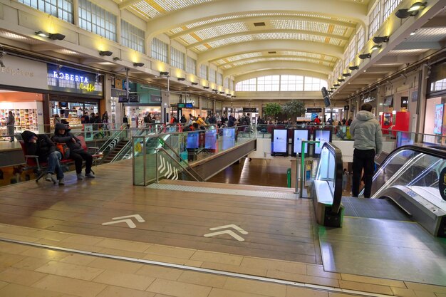 Zdjęcie paryż 26 marca 2023 gare de l'est w paryżu francja