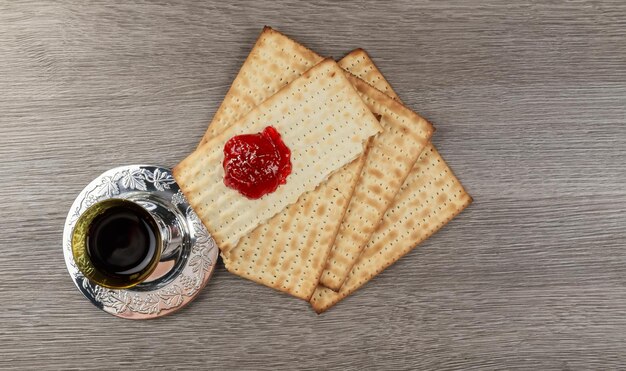 Paschy żydowskiego matzoh chlebowy wakacyjny matzoth świętowanie