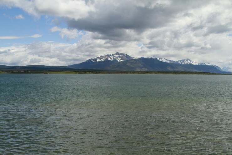 Patagonia z promu z Puerto Natales