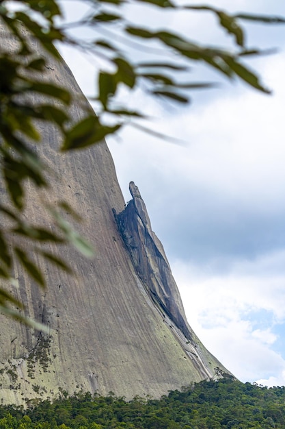 Pedra Azul w stanie Domingos Martins w Espirito Santo Brazylia Kamień ma swoją nazwę od niebieskiego koloru