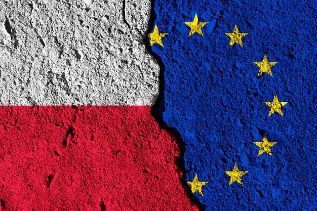 Pęknięcie między koncepcją stosunków politycznych flagi Unii Europejskiej i Polski