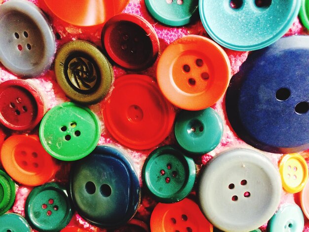 Pełna klatka kolorowych przycisków