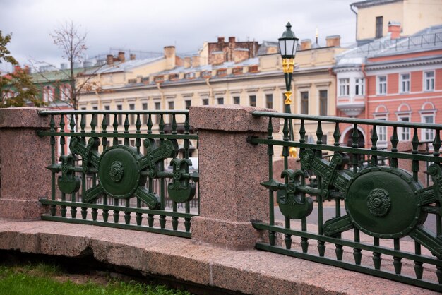 Zdjęcie petersburg w rosji widok na miasto z zabytkami