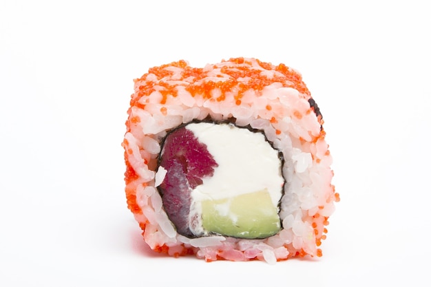 Philadelphia roll, rolki sushi na białym tle