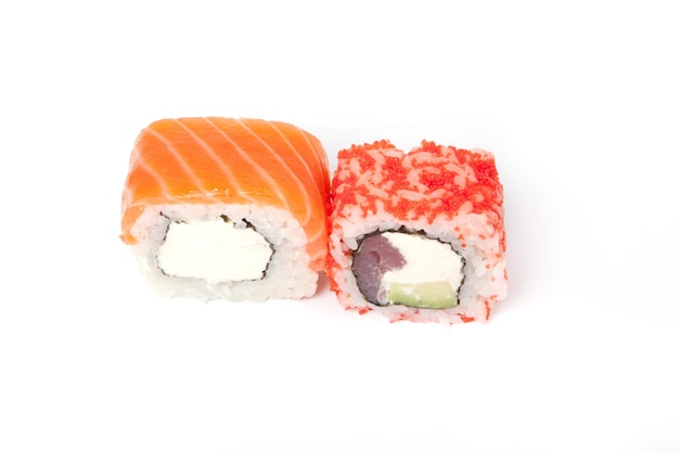 Philadelphia roll Sushi rolls na białym tle Kolekcja Zbliżenie pysznego japońskiego jedzenia z sushi roll