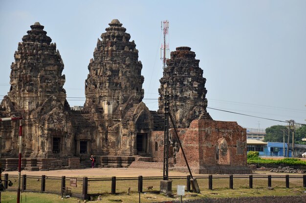 Phra Prang Sam Yod W Lopburi W Tajlandii