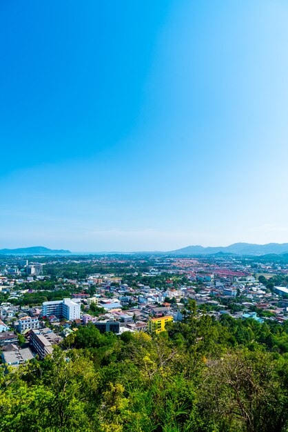 Phuket City Skyline w Rang Hill w Phuket