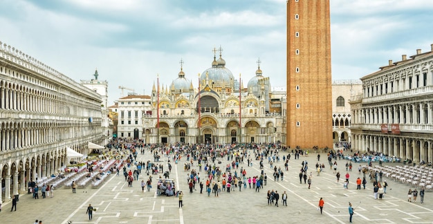 Piazza San Marco lub Plac Świętego Marka w Wenecji we Włoszech