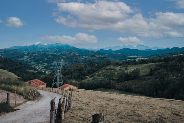 Picos de Europa (Peaks of Europe) to pasmo górskie w górach Asturii w północnej Hiszpanii.