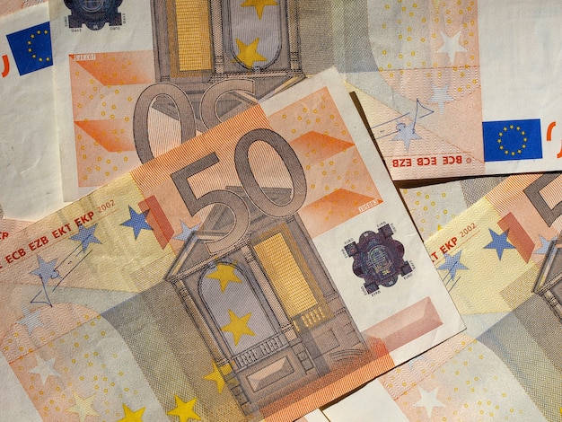 Pięćdziesiąt banknotów euro waluta Unii Europejskiej