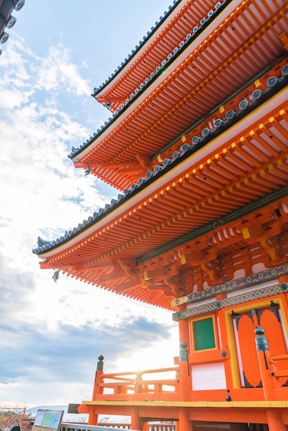 Piękna architektura w Kiyomizu-dera Świątynnym Kyoto ,.