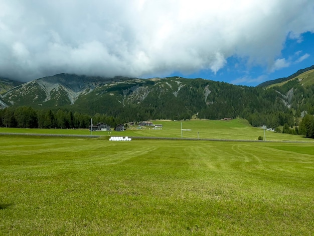Piękna łąka w Szwajcarii